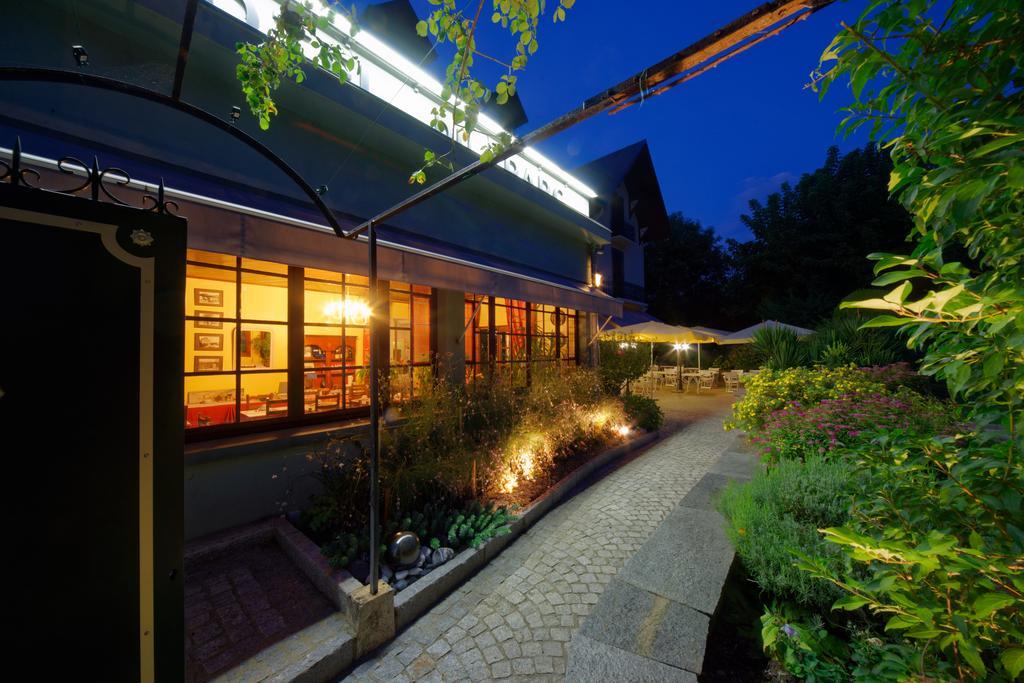 La Rochette  Hotel Du Parc מראה חיצוני תמונה